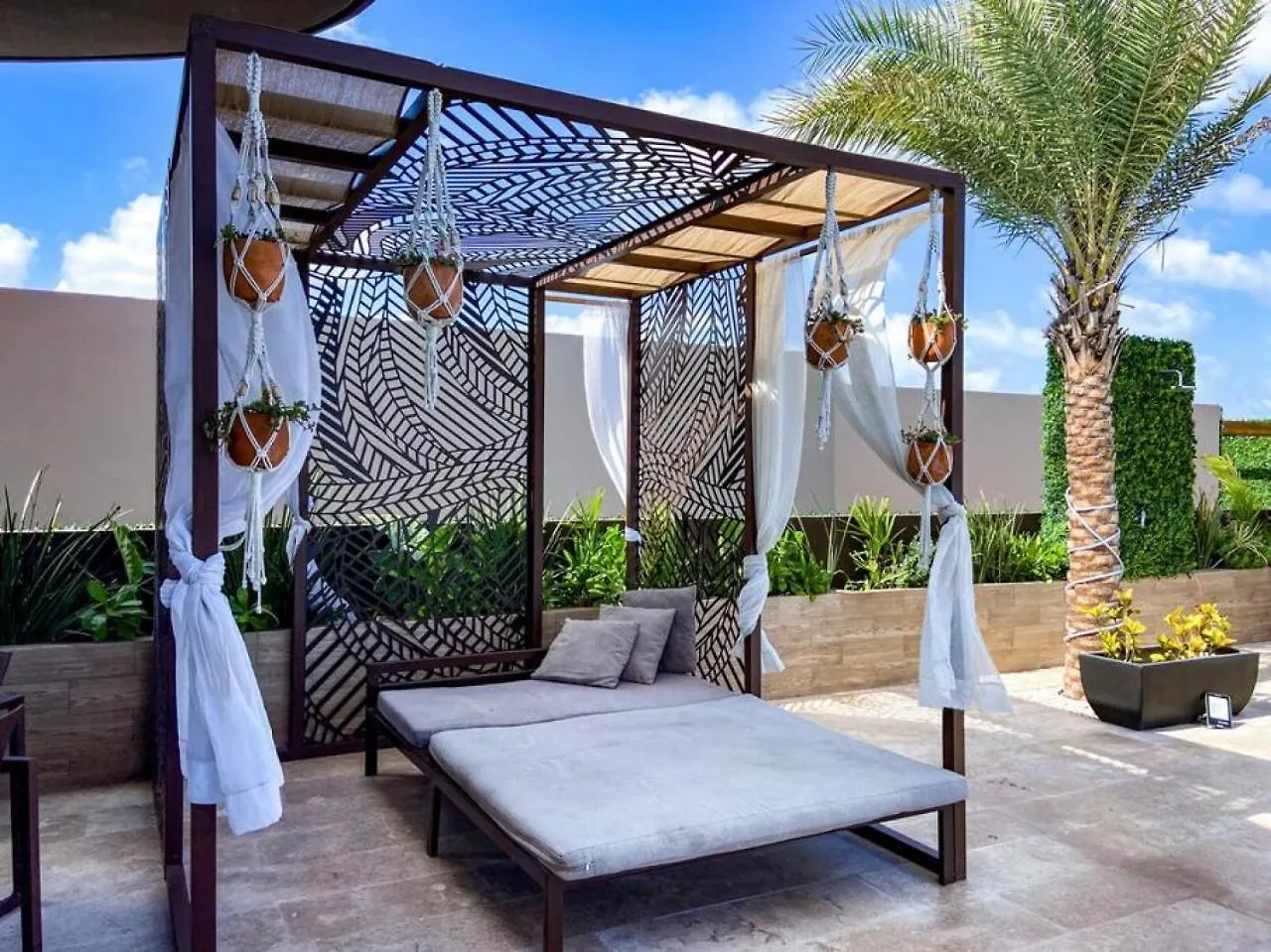 Modern Studio Downtown With Rooftop, Pool, Gym And Parking تولوم
